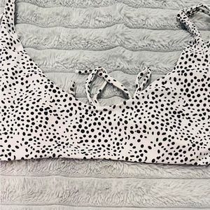 Black and white bikini top